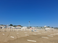 Riapertura spiagge sabato, bagnini riminesi in difficoltà