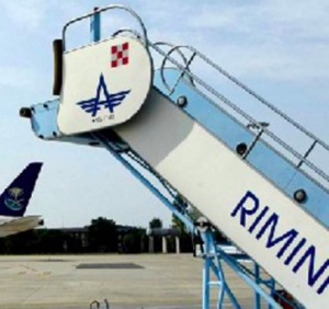 Aeroporto, i sindacati: buoni i piani di sviluppo, ma i lavoratori Aeradria?