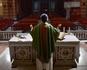 Dal 18 maggio si può tornare in chiesa per la Messa