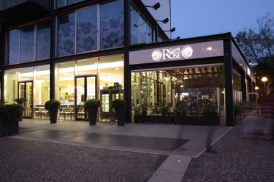 Prestanome ed evasione, sigilli al Caffè delle rose