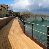 Passerella al ponte di Tiberio, in 3 a processo per danneggiamenti