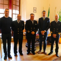 L&#039;ammiraglio Basile in visita dal sindaco