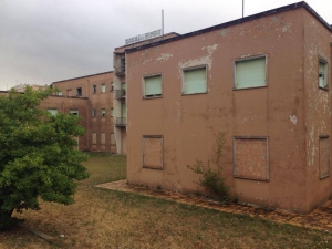 Riccione, ex colonie: accesso vietato con vigiliantes