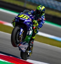 Misano, Valentino Rossi maestro di sicurezza