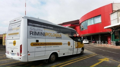 Shuttle per l’aeroporto Marconi, da domani nuove corse da Gabicce e Misano