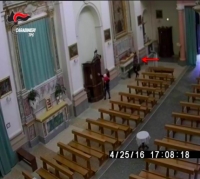 Specializzati in furti nelle chiese, due arresti