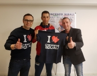 Blogger giapponesi al grand tour degli squali