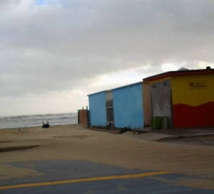 Maltempo, raffiche di vento a 90 chilometri all’ora sulla costa