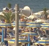 Attacco alla Publiphono, nasce il comitato ‘No spam sonoro in spiaggia