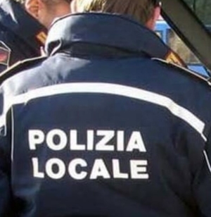 Anziana senza riscaldamento, salvata dalla polizia locale
