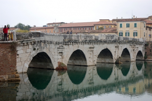 l&#039;ingegnere tedesco che studia il ponte di tiberio