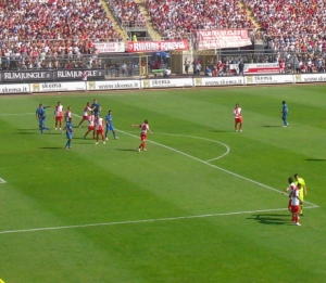 Calcio, domenica maglia a scacchi per il Rimini