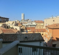 Sovraffollamento, appartamento sotto sequestro in via Gambalunga