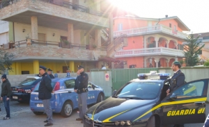 Periferie sicure, 28 arresti e 17 espulsioni