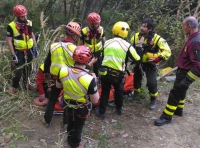 Novafeltria, 79enne cade in un burrone, salvato
