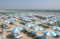 Irregolarità in spiaggia, il Comune ai chioschisti: Di cosa parlano?