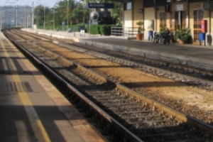 Persona investita, treni in ritardo