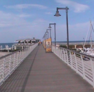 Cattolica vuole allungare il molo, Riccione e Misano protestano