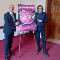 Notte rosa &quot;pink fluid&quot;, presentato il manifesto