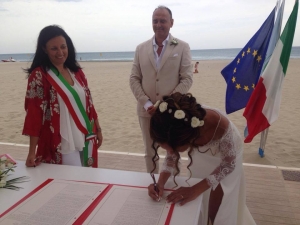 Riccione, il sindaco Tosi alle prese con matrimoni e passi carrai