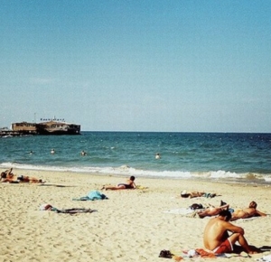 Spiaggia libera, a Rimini “funziona il distanziamento naturale”