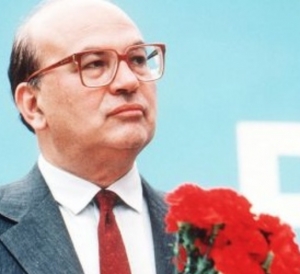 Una rotonda per Craxi, la chiede Mario Erbetta