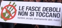 ‘Fasce deboli’, il comitato manifesta sotto il Comune