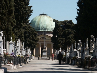 Commemorazione defunti: messe e visite guidate al cimitero monumentale