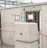 Cadavere mummificato alla stazione