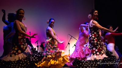 Flamenco e paella per la serata gipsy al teatro Corte