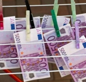 Banche in crisi, Fabi: Venti sportelli chiusi da inizio anno