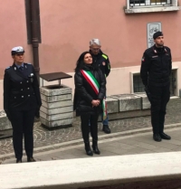 Riccione, bandiere a mezz’asta per le vittime del coronavirus