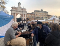 Santarcangelo, primo giorno di sole per la fiera di San Martino