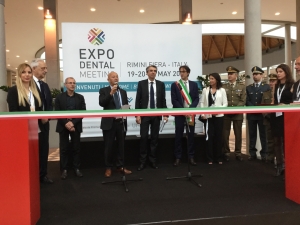 Fiera, inaugurato il salone delle industrie dentarie