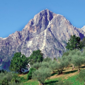 Gran Sasso, soccorsa alpinista riminese