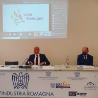 Confindustria: la luce in fondo al tunnel. Infrastrutture e fonti rinnovabili per vincere la sfida del pnrr